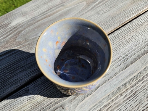 czarka-ceramiczna-lawendowy-lotos-rekodzielo-fiolet-2.jpg