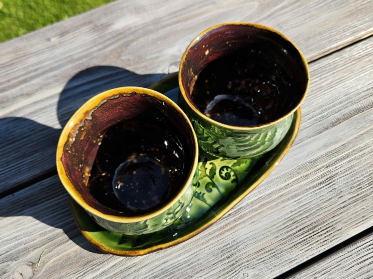 czarki-z-podstawka-ceramiczne-tajemnice-lasu-rekodzielo-zielen-2.jpg