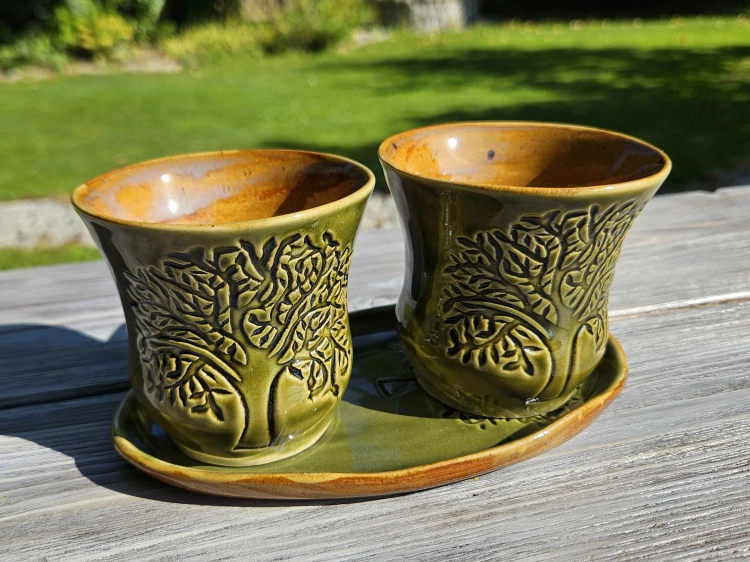 czarki-z-podstawka-ceramiczne-jesienne-drzewa-rekodzielo-zielen.jpg