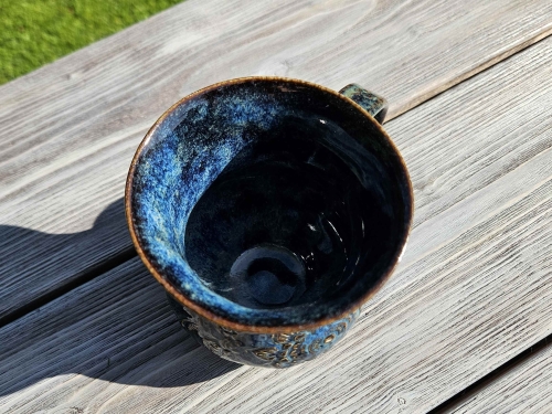 kubek-ceramiczny-magia-nocy-rekodzielo-granat-blekit-2.jpg