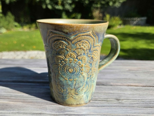 kubek-ceramiczny-basniowa-mandala-rekodzielo-blekit-bez-fiolet.jpg